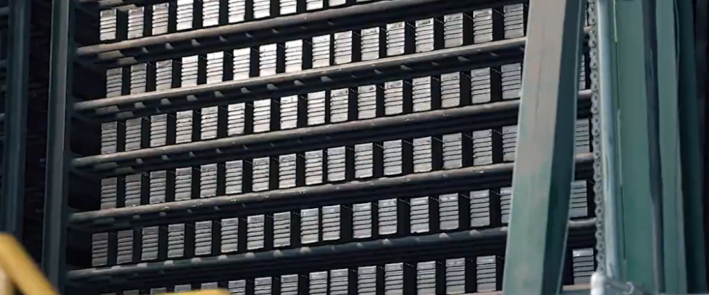 Расположение завода в Кашире имеет прямое логистическое влияние на стоимость конечного продукта для потребителей в Центральном Федеральном округе (ЦФО). Расположение завода в Кашире имеет прямое логистическое влияние на стоимость конечного продукта для потребителей в Центральном Федеральном округе (ЦФО).