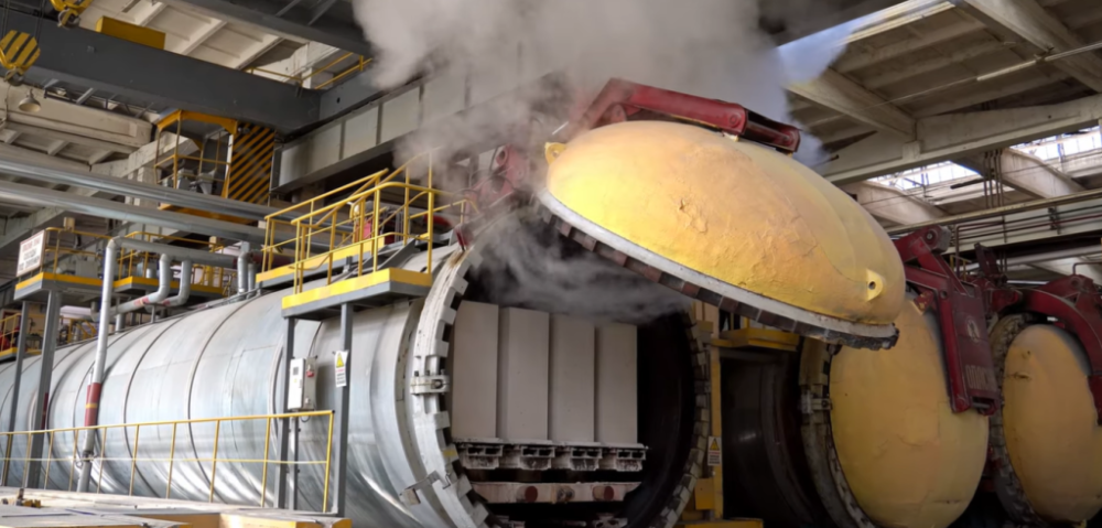  Благодаря упаковке по 20-40 штук и минимальному заказу всего 1,2 м³, газобетон Могилевский КСИ становится идеальным решением как для частных застроек, так и для масштабных строительных проектов, гарантируя качество и надежность при оптимальных логистических условиях.