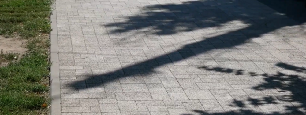 В процессе эксплуатации срок службы АРБЕТ достигает 20-25 лет при условии правильной укладки и регулярного ухода, что обеспечивает максимальную рентабельность инвестиций.