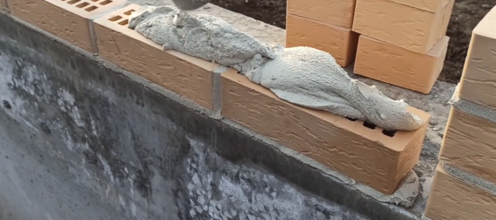 Тербунский Гончар — это современное промышленное предприятие, специализирующееся на массовом производстве высококачественного кирпича. Расположенный в стратегически выгодной зоне региона, завод использует передовые технологии и оборудование, позволяющие обеспечивать стабильное качество продукции при высокой производственной эффективности. Тербунский Гончар — это современное промышленное предприятие, специализирующееся на массовом производстве высококачественного кирпича. Расположенный в стратегически выгодной зоне региона, завод использует передовые технологии и оборудование, позволяющие обеспечивать стабильное качество продукции при высокой производственной эффективности.