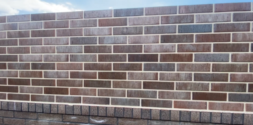 В процессе производства кирпича используется инновационное оборудование, способное обеспечивать стабильную плотность кирпича на уровне 1800 кг/м³, что гарантирует его высокую механическую прочность и способность выдерживать нагрузки до 10 МПа без деформаций В процессе производства кирпича используется инновационное оборудование, способное обеспечивать стабильную плотность кирпича на уровне 1800 кг/м³, что гарантирует его высокую механическую прочность и способность выдерживать нагрузки до 10 МПа без деформаций