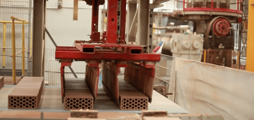 Продукция ‘Пятый Элемент’ – это пример того, как отечественный производитель может достигать мировых стандартов качества. Их клинкер обладает всеми необходимыми характеристиками: высокой прочностью, отличной морозостойкостью и низким водопоглощением. Это делает его надежным выбором для любого климата