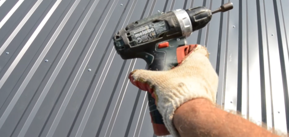 Определение оптимального нахлеста профлиста на крыше — ключевой аспект обеспечения герметичности, прочности и долговечности кровельной системы Определение оптимального нахлеста профлиста на крыше — ключевой аспект обеспечения герметичности, прочности и долговечности кровельной системы